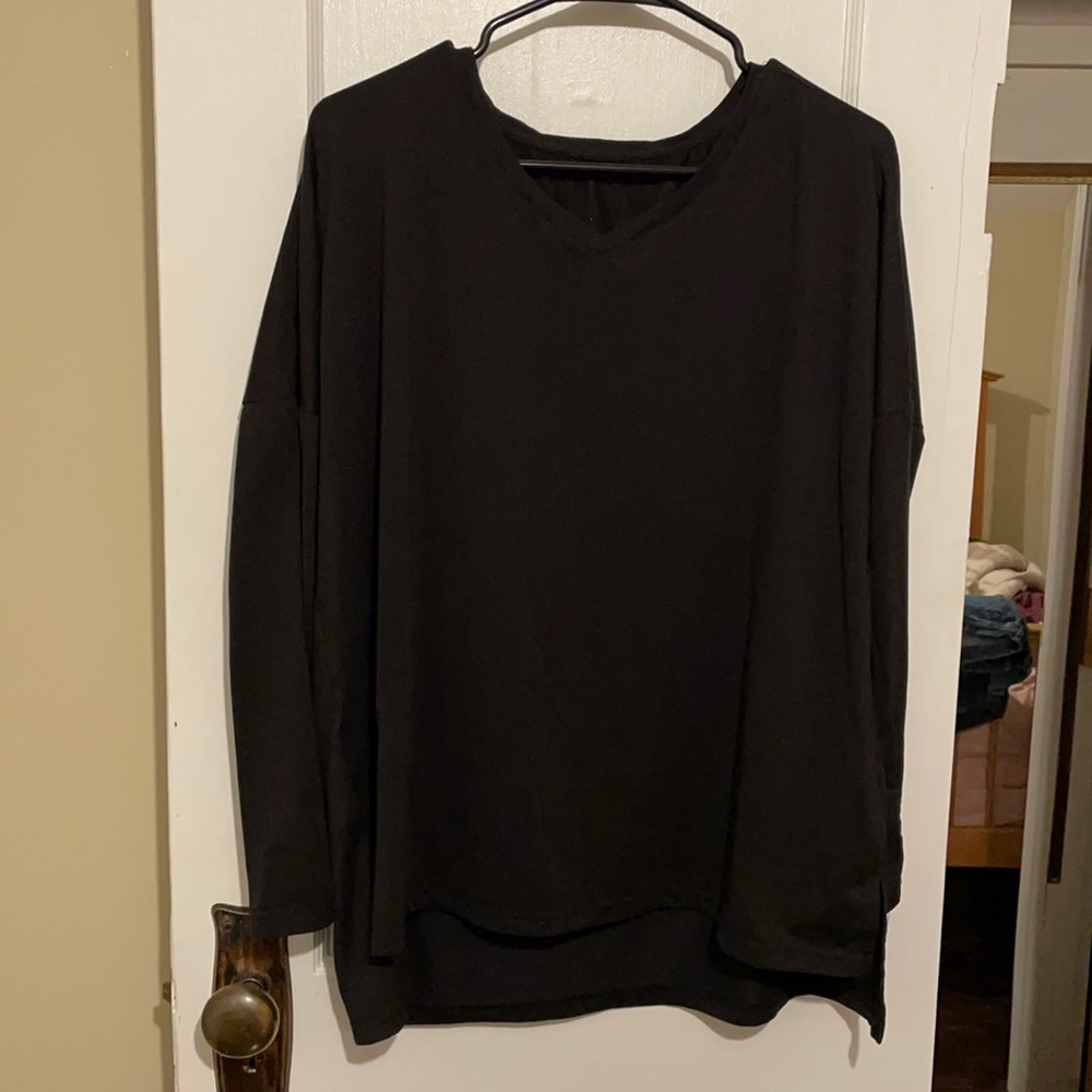 Black Wander lounge shirt